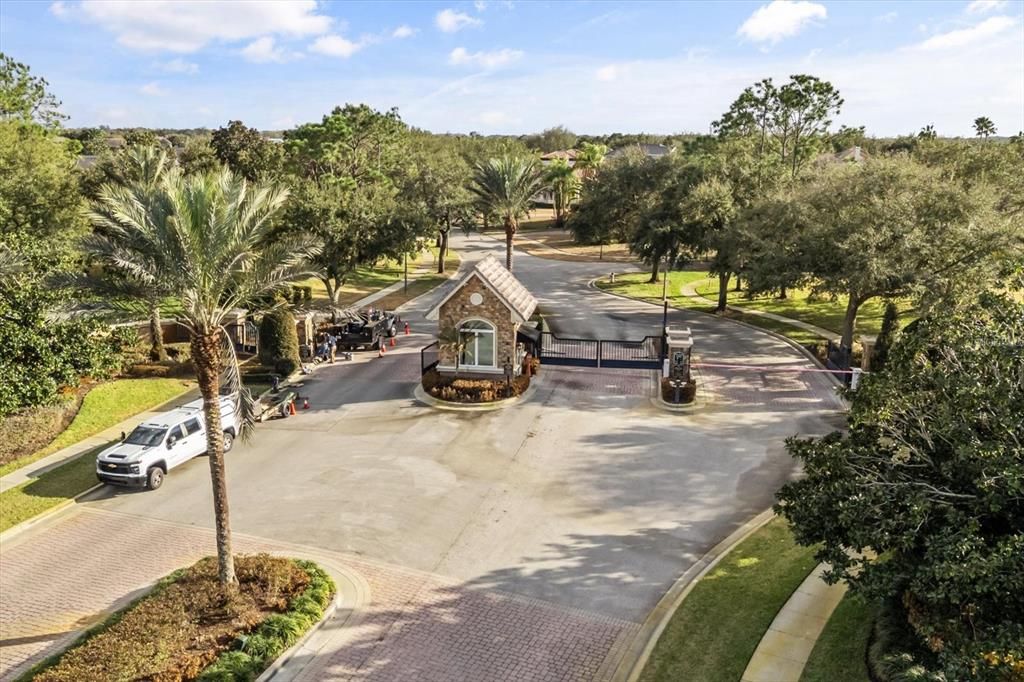 For Sale: $2,750,000 (6 beds, 6 baths, 5882 Square Feet)