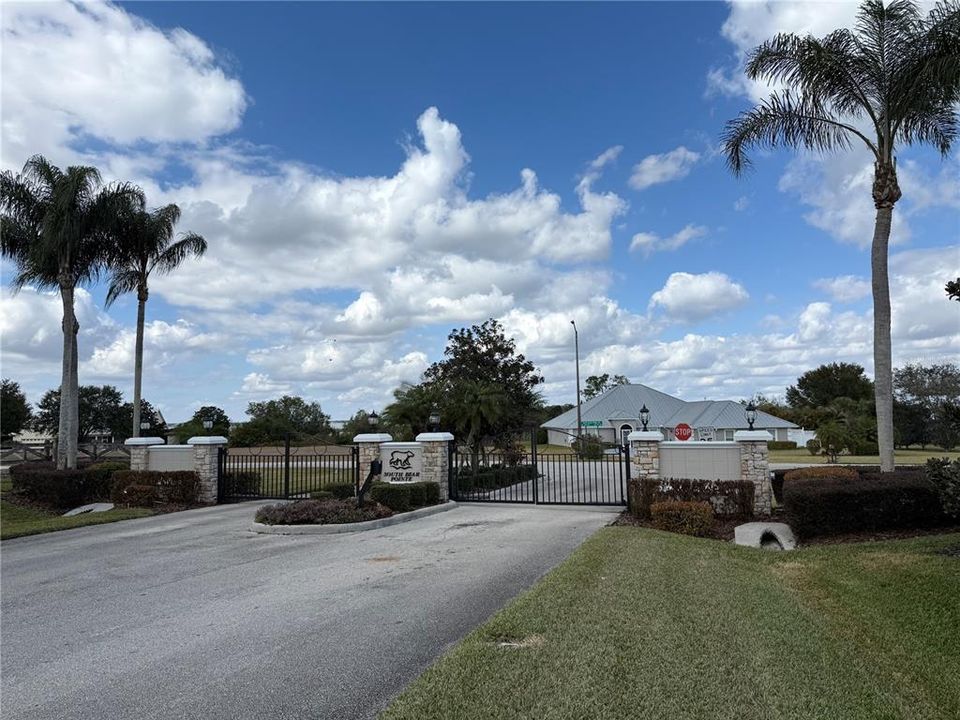 For Sale: $775,000 (3 beds, 3 baths, 2665 Square Feet)