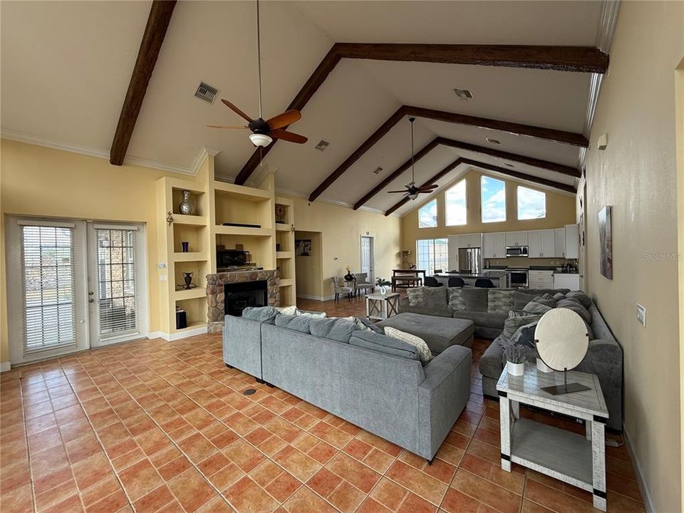 For Sale: $775,000 (3 beds, 3 baths, 2665 Square Feet)