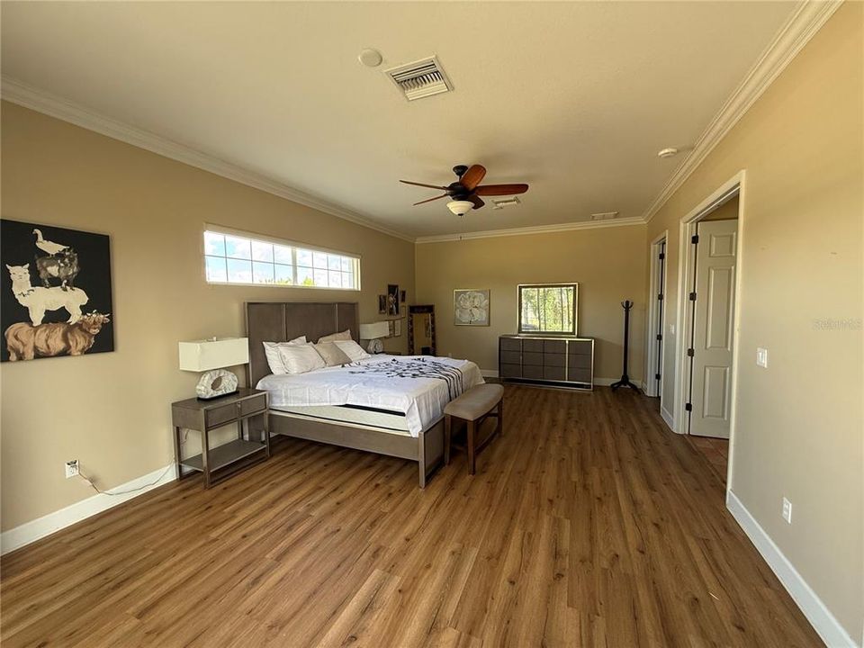 For Sale: $775,000 (3 beds, 3 baths, 2665 Square Feet)