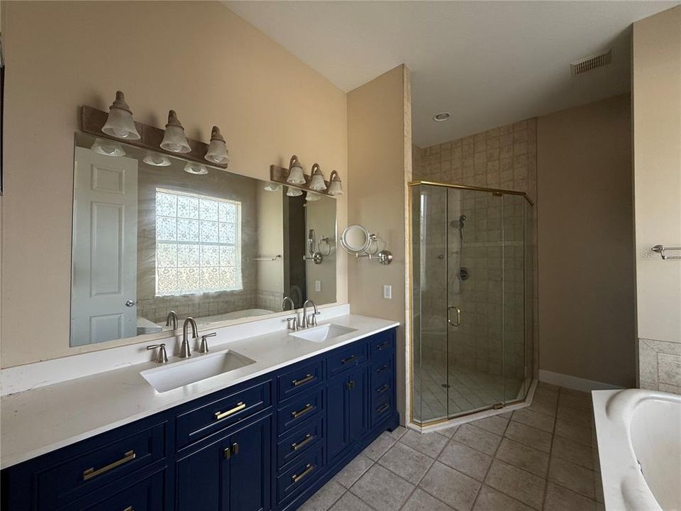 For Sale: $775,000 (3 beds, 3 baths, 2665 Square Feet)