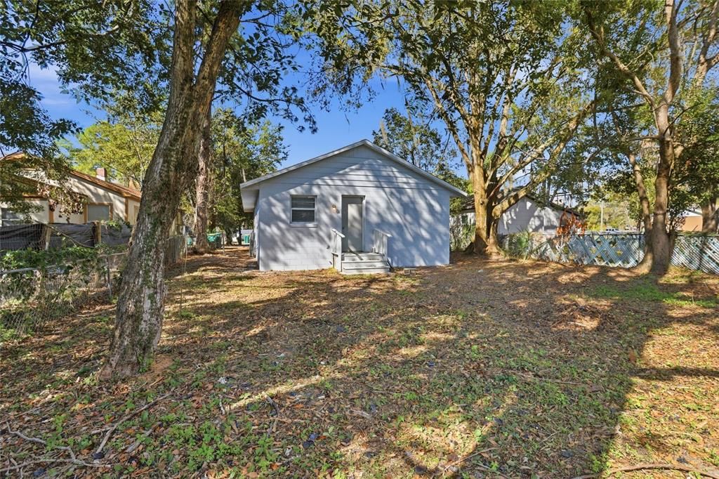 For Sale: $204,999 (3 beds, 1 baths, 986 Square Feet)
