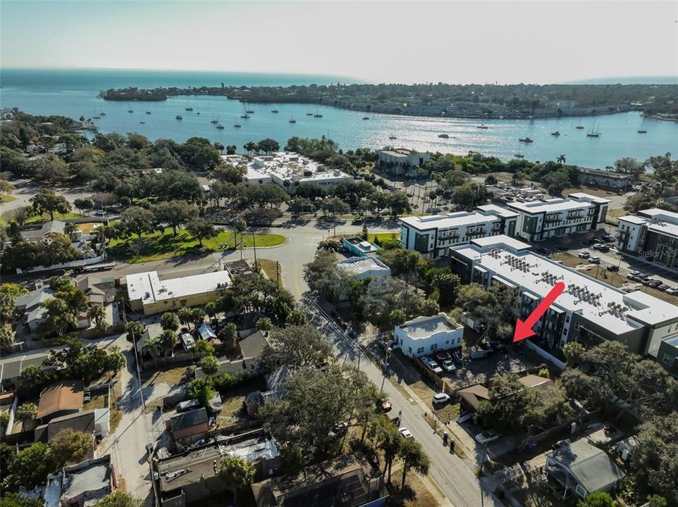 合同活跃: $90,000 (0.12 acres)