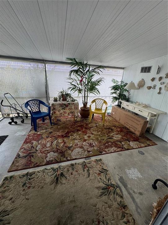 For Sale: $169,900 (2 beds, 2 baths, 1318 Square Feet)