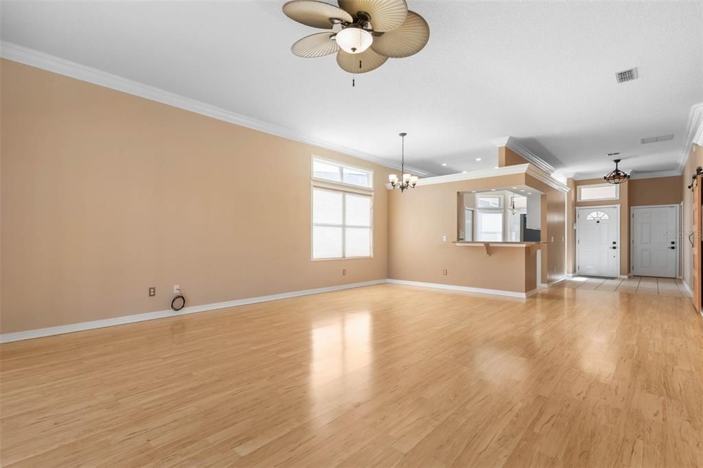 En Venta: $499,000 (2 camas, 2 baños, 1407 Pies cuadrados)