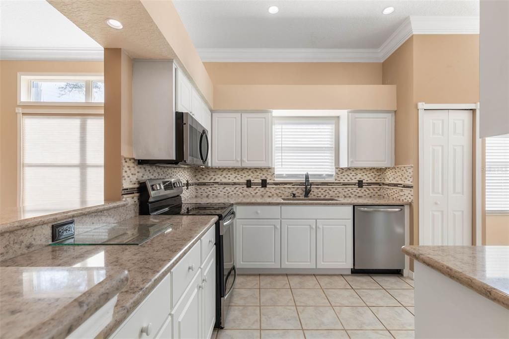 En Venta: $499,000 (2 camas, 2 baños, 1407 Pies cuadrados)