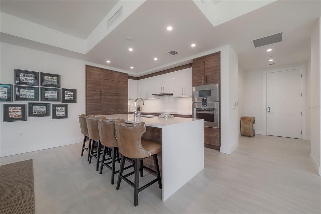 For Rent: $8,500 (2 beds, 2 baths, 1821 Square Feet)