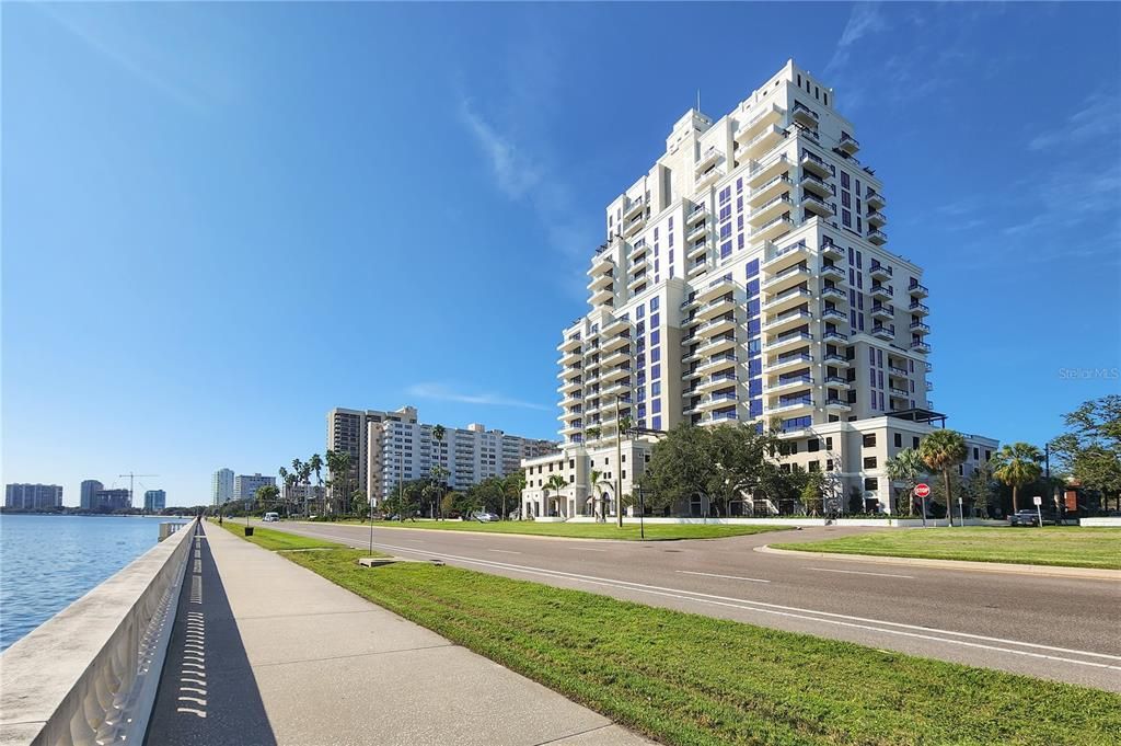 For Rent: $8,500 (2 beds, 2 baths, 1821 Square Feet)