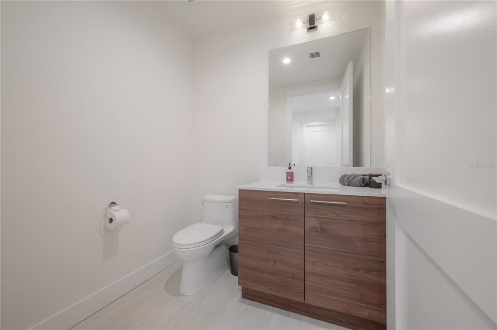 For Rent: $8,500 (2 beds, 2 baths, 1821 Square Feet)