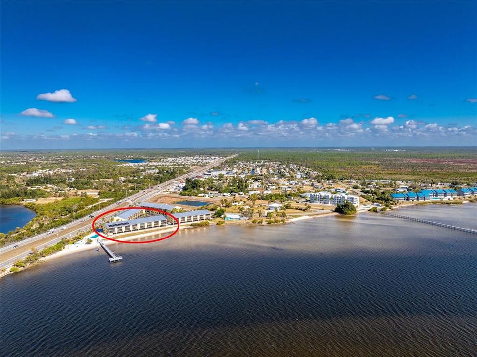 For Sale: $274,900 (2 beds, 2 baths, 1150 Square Feet)