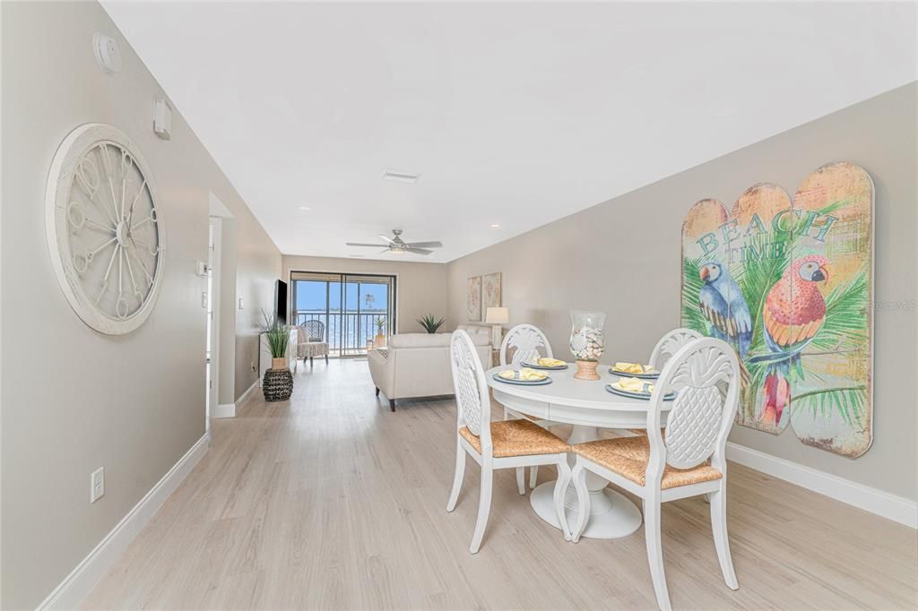 For Sale: $274,900 (2 beds, 2 baths, 1150 Square Feet)