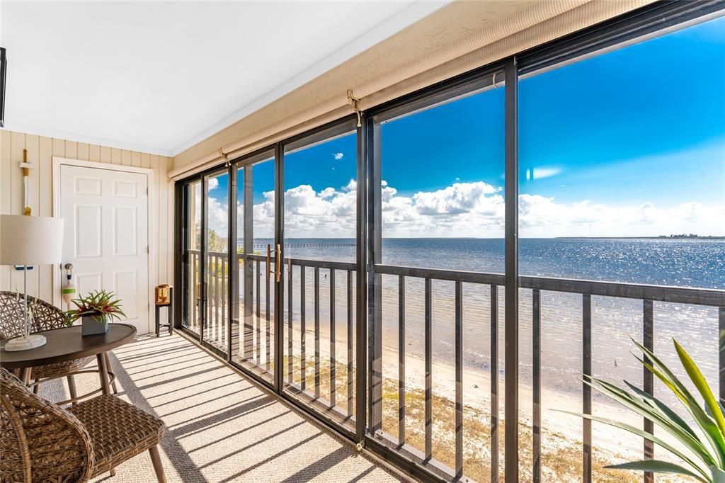 For Sale: $274,900 (2 beds, 2 baths, 1150 Square Feet)