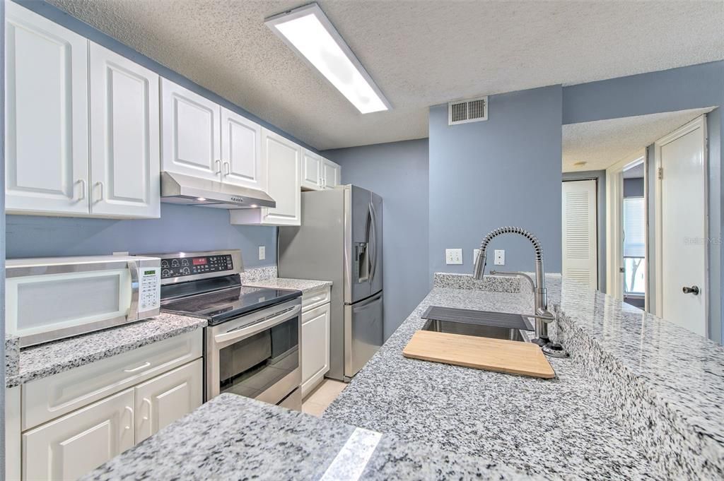 Activo con contrato: $133,500 (1 camas, 1 baños, 738 Pies cuadrados)