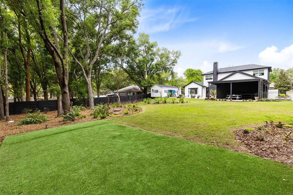 For Sale: $895,000 (3 beds, 2 baths, 2237 Square Feet)