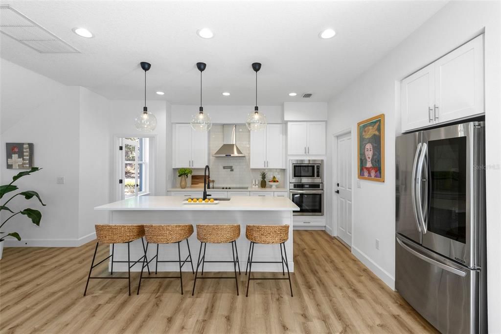For Sale: $895,000 (3 beds, 2 baths, 2237 Square Feet)