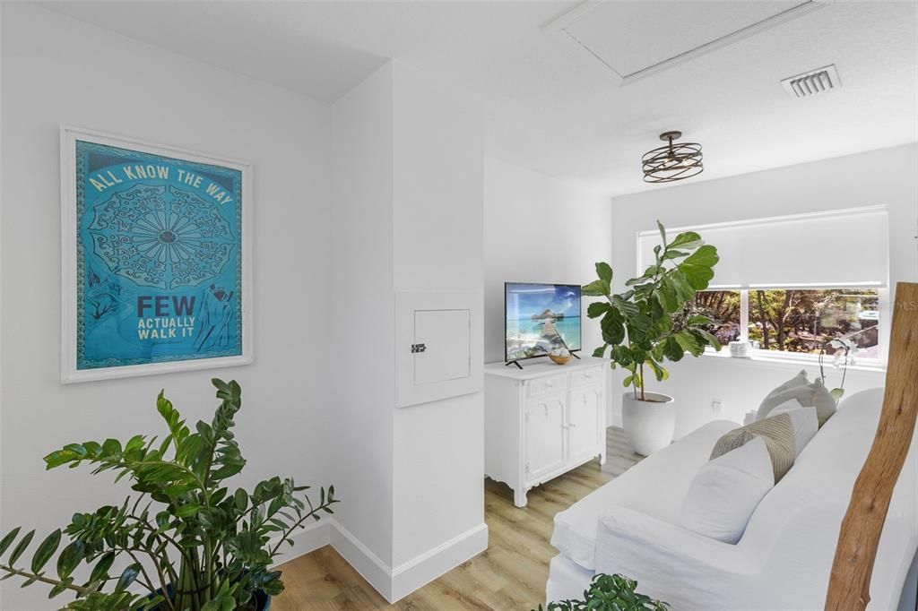 For Sale: $895,000 (3 beds, 2 baths, 2237 Square Feet)