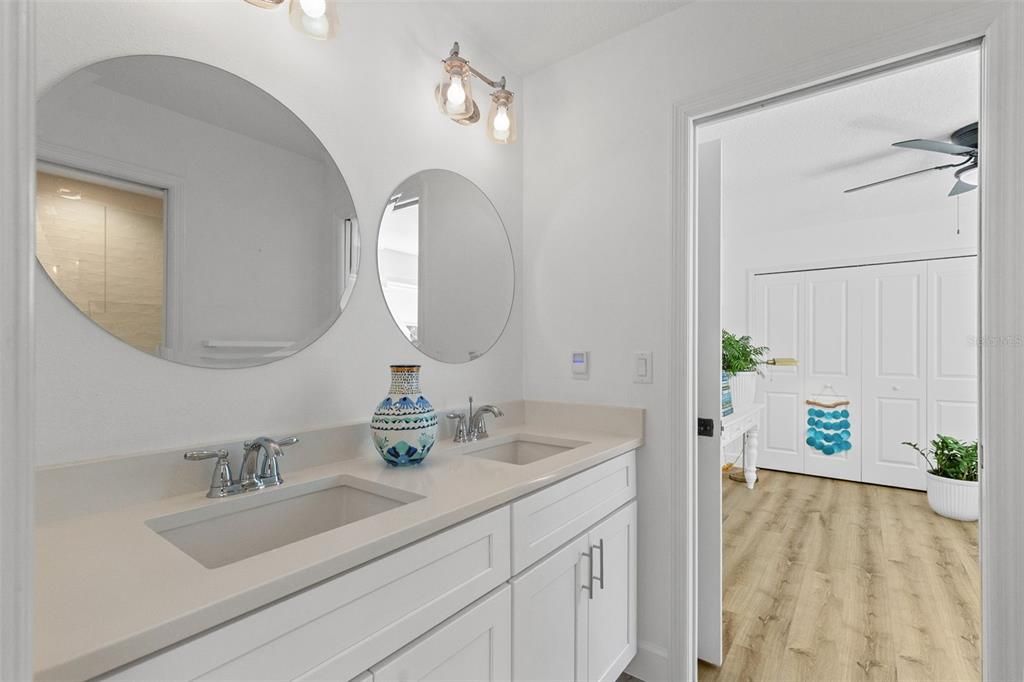 For Sale: $895,000 (3 beds, 2 baths, 2237 Square Feet)