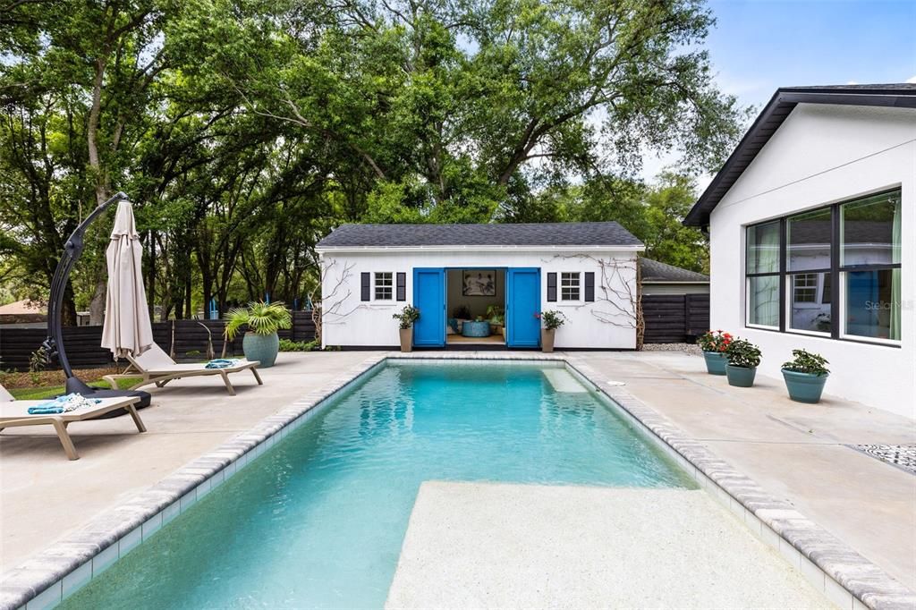 For Sale: $895,000 (3 beds, 2 baths, 2237 Square Feet)