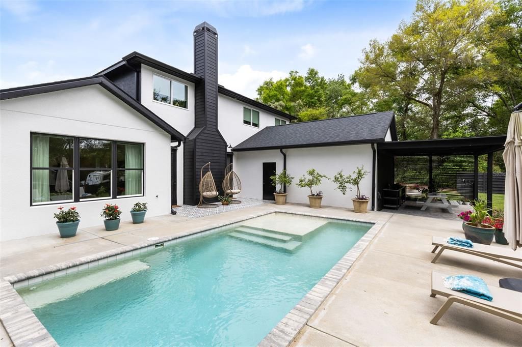 For Sale: $895,000 (3 beds, 2 baths, 2237 Square Feet)