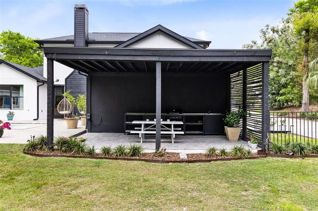 For Sale: $895,000 (3 beds, 2 baths, 2237 Square Feet)