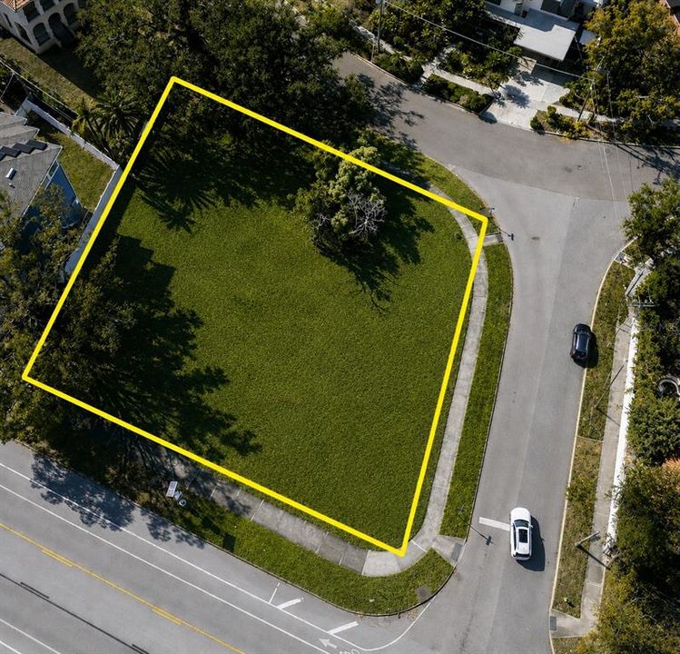 En Venta: $2,995,000 (0.53 acres)