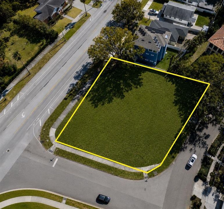 En Venta: $2,995,000 (0.53 acres)