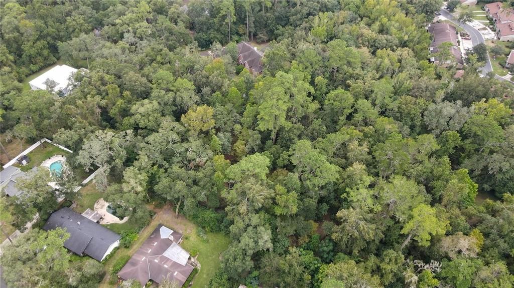 待售: $425,000 (1.98 acres)