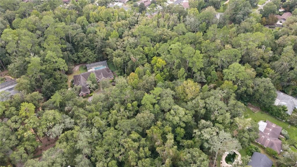 待售: $425,000 (1.98 acres)