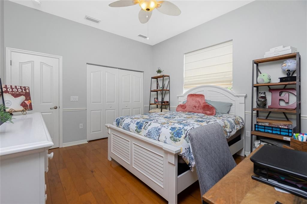 Activo con contrato: $670,000 (3 camas, 3 baños, 2582 Pies cuadrados)