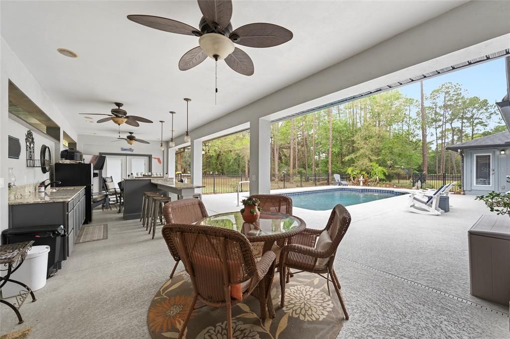 Activo con contrato: $537,000 (4 camas, 3 baños, 2175 Pies cuadrados)