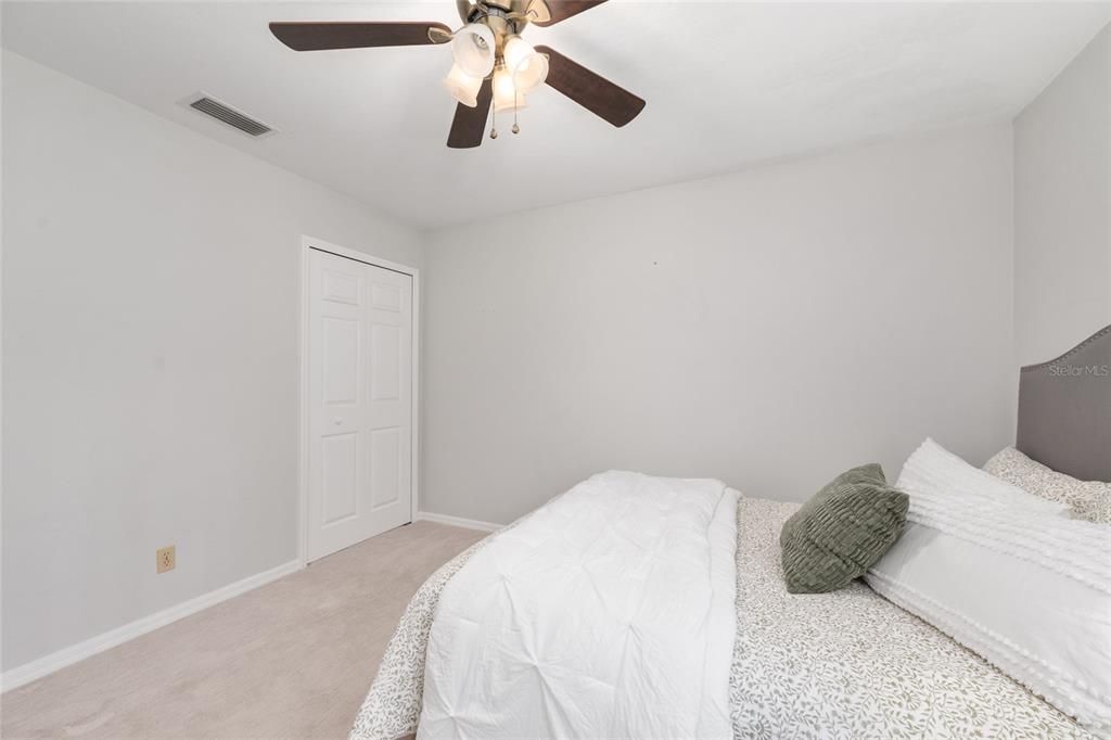 Activo con contrato: $537,000 (4 camas, 3 baños, 2175 Pies cuadrados)