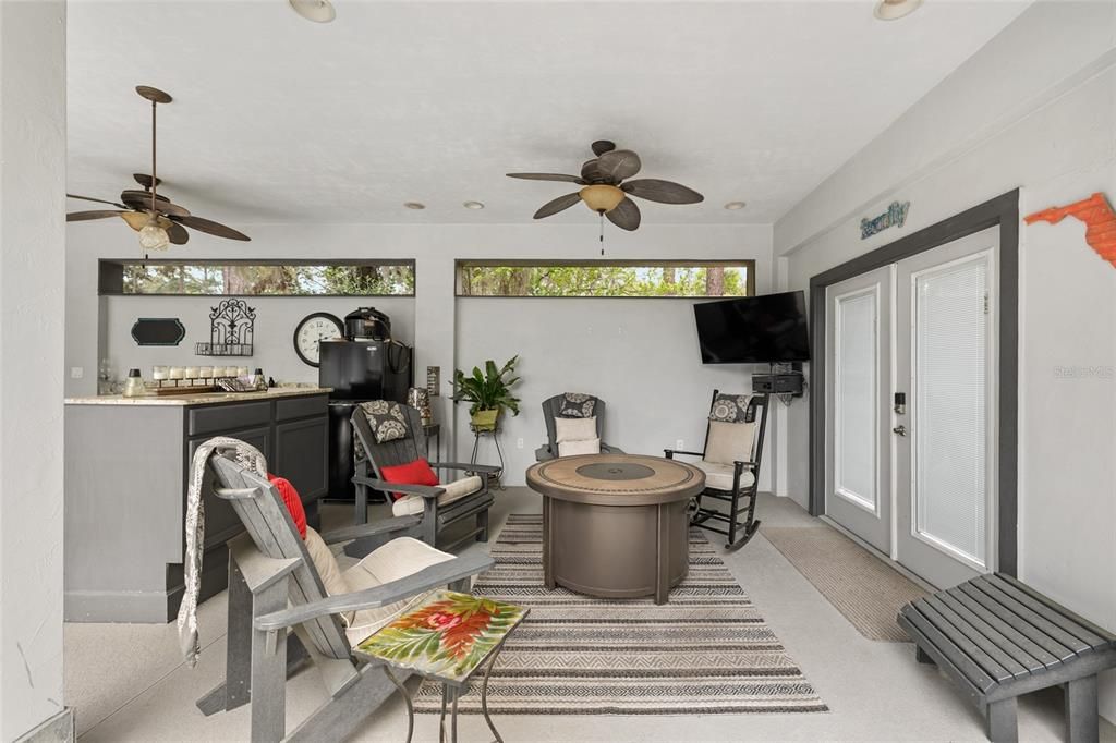 Activo con contrato: $537,000 (4 camas, 3 baños, 2175 Pies cuadrados)