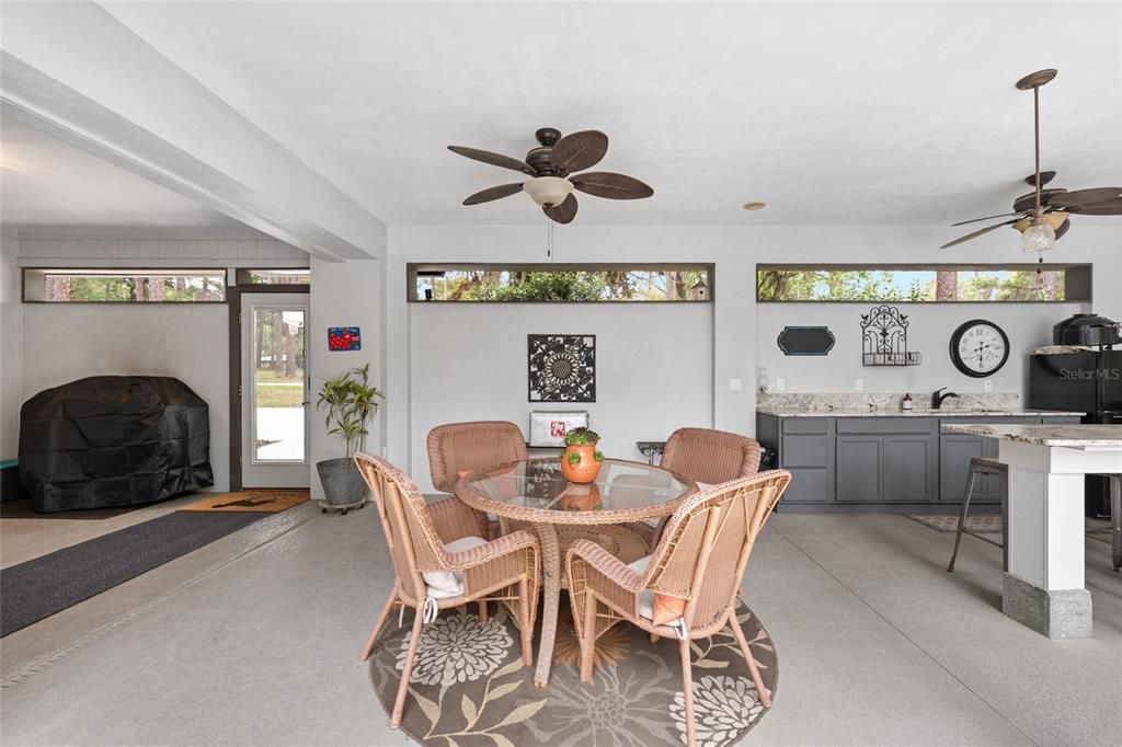 Activo con contrato: $537,000 (4 camas, 3 baños, 2175 Pies cuadrados)