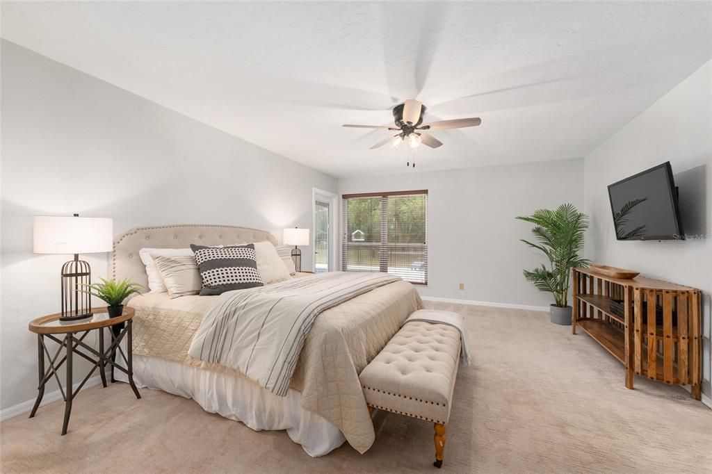 Activo con contrato: $537,000 (4 camas, 3 baños, 2175 Pies cuadrados)