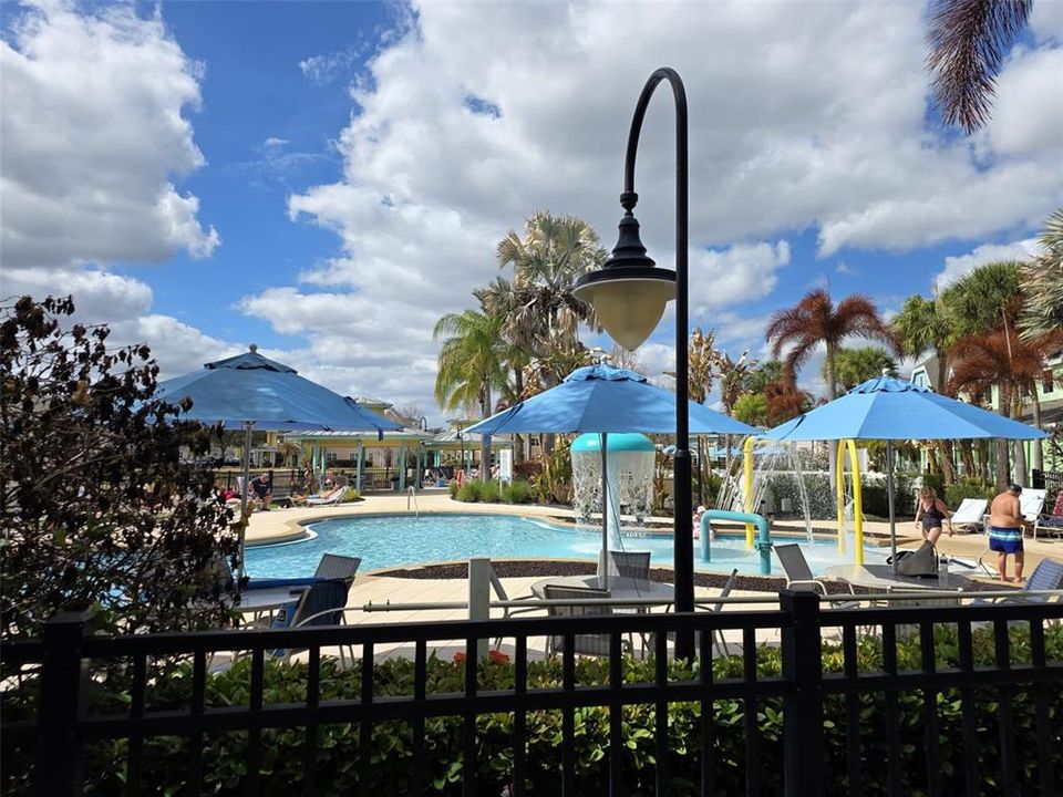 Active With Contract: $197,000 (1 beds, 1 baths, 809 Square Feet)