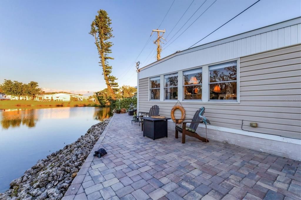 For Sale: $189,900 (2 beds, 2 baths, 1152 Square Feet)