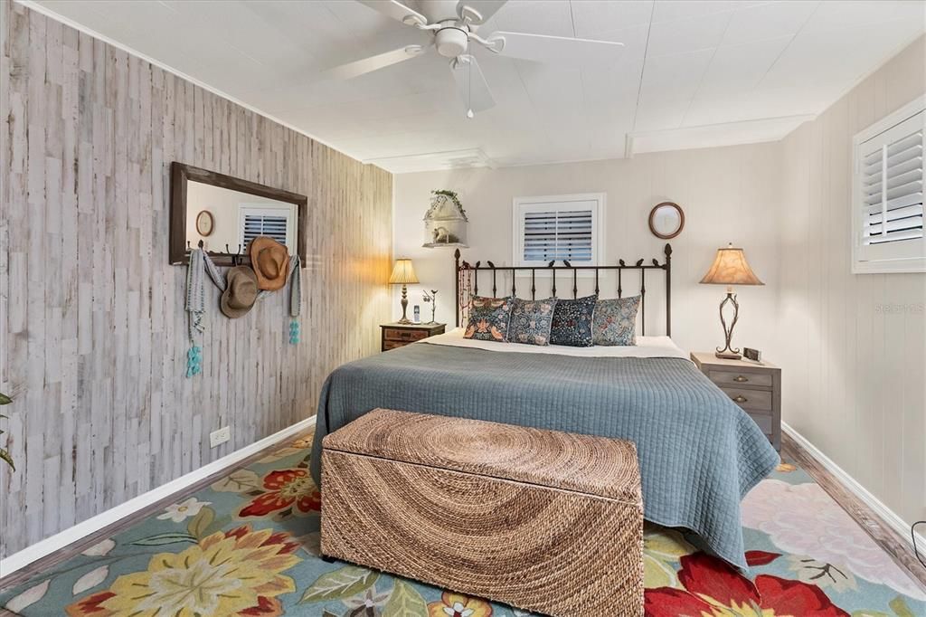 For Sale: $189,900 (2 beds, 2 baths, 1152 Square Feet)