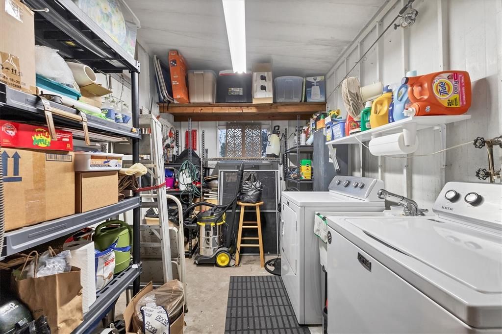 For Sale: $189,900 (2 beds, 2 baths, 1152 Square Feet)