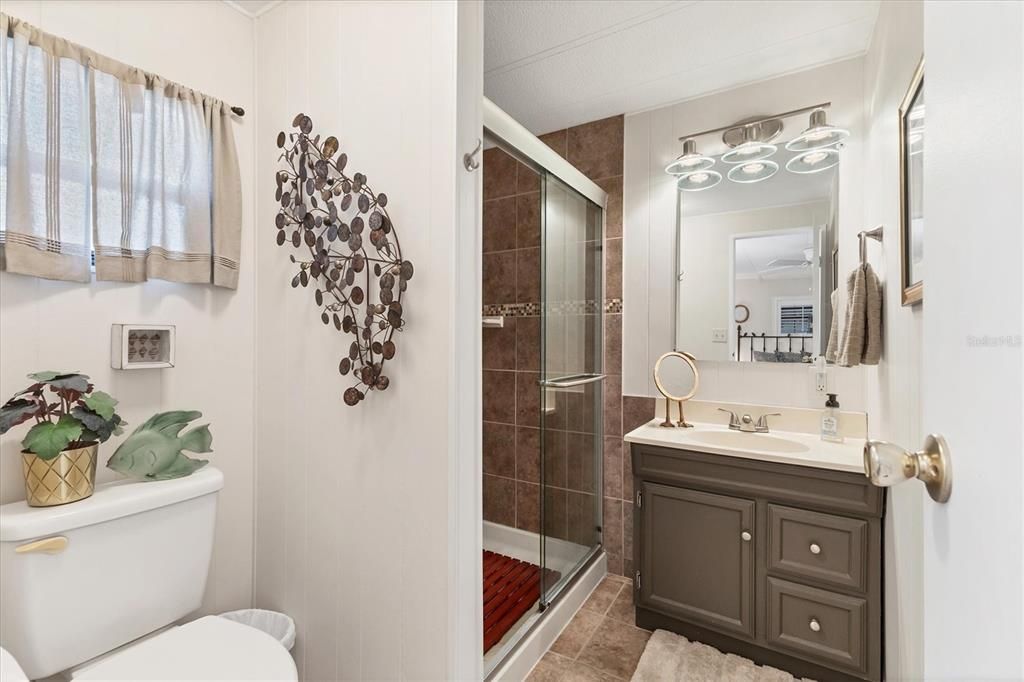 For Sale: $189,900 (2 beds, 2 baths, 1152 Square Feet)