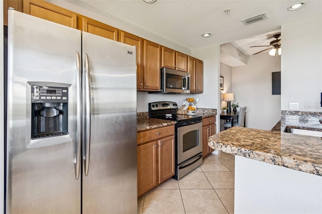 В аренду: $3,400 (2 спален, 2 ванн, 1156 Квадратных фут)