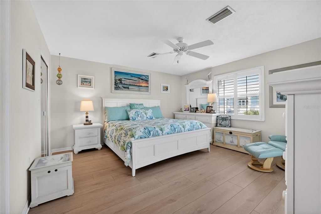 For Sale: $1,195,000 (3 beds, 3 baths, 1806 Square Feet)