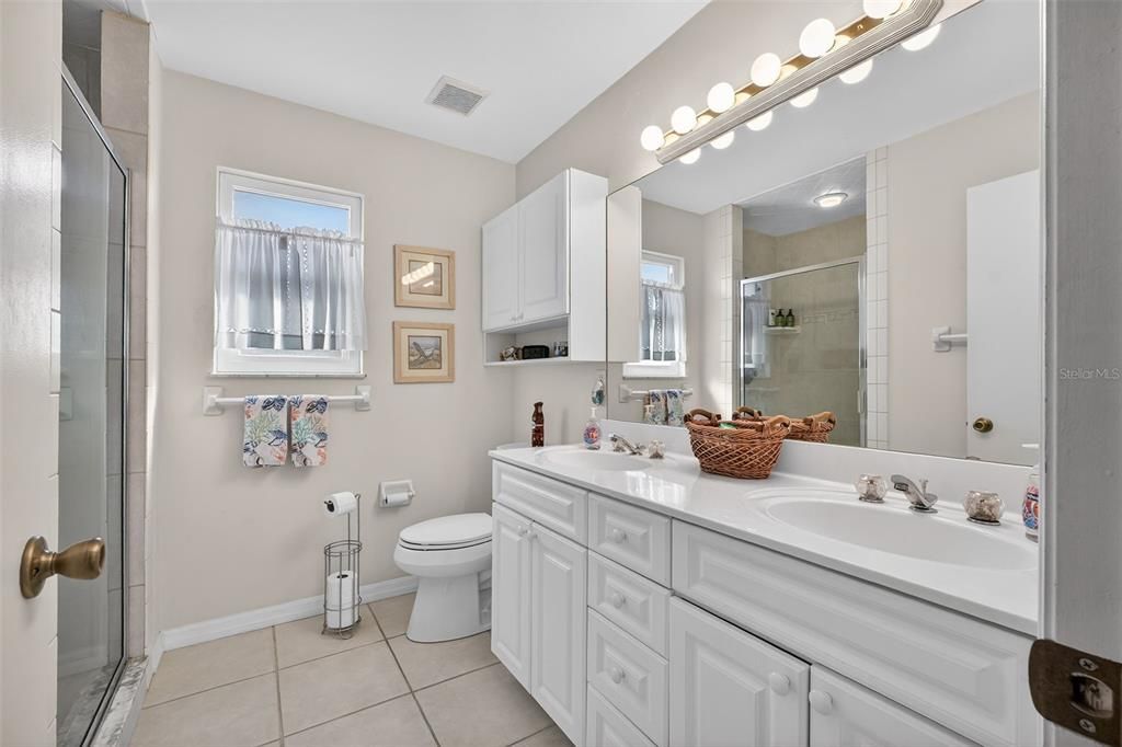 For Sale: $1,195,000 (3 beds, 3 baths, 1806 Square Feet)