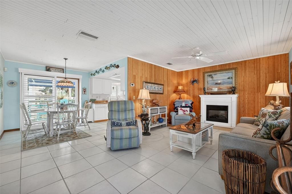 For Sale: $1,195,000 (3 beds, 3 baths, 1806 Square Feet)