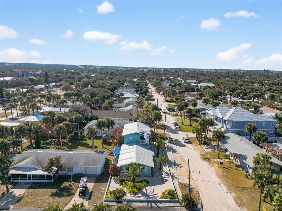 For Sale: $1,195,000 (3 beds, 3 baths, 1806 Square Feet)
