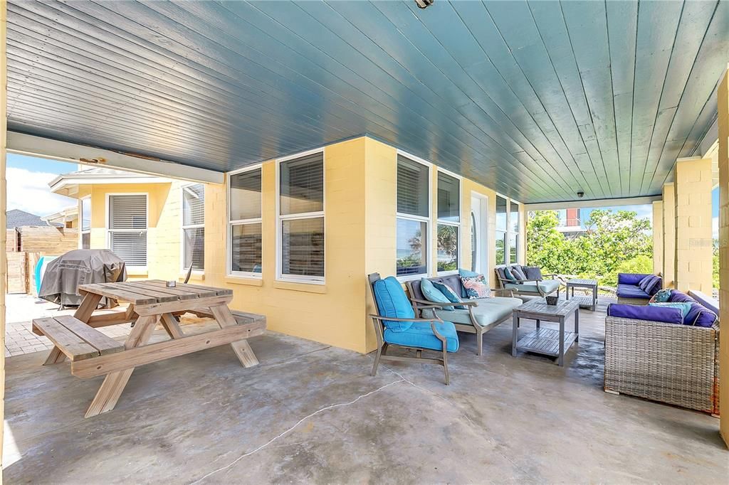 En Venta: $2,195,000 (4 camas, 3 baños, 1952 Pies cuadrados)