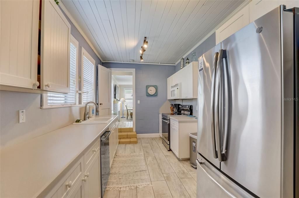 En Venta: $2,195,000 (4 camas, 3 baños, 1952 Pies cuadrados)