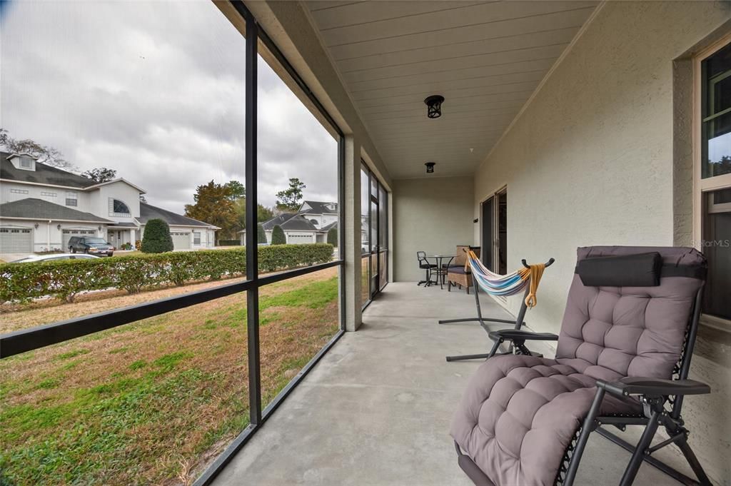 For Sale: $207,500 (2 beds, 2 baths, 1320 Square Feet)