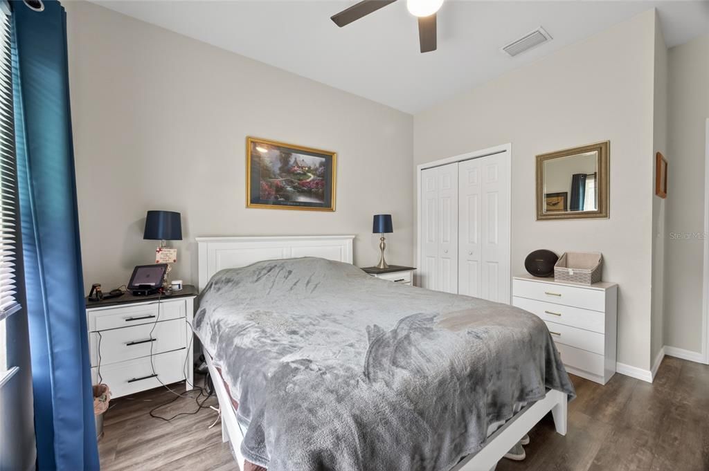For Sale: $207,500 (2 beds, 2 baths, 1320 Square Feet)