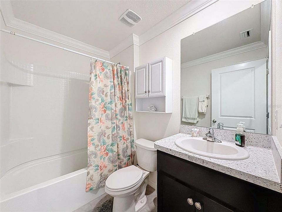 Active With Contract: $298,000 (3 beds, 2 baths, 1676 Square Feet)