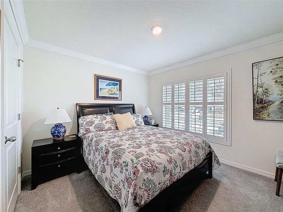 Active With Contract: $298,000 (3 beds, 2 baths, 1676 Square Feet)